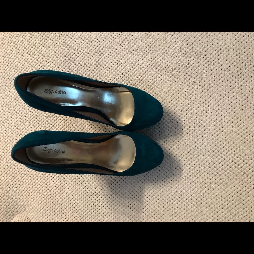 Heels - Picture 5 of 5